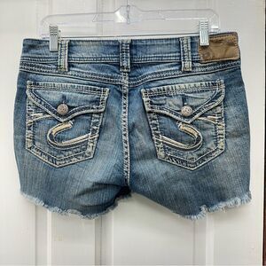Silver suki surplus thick stitch denim Jean shorts raw hem women's 30 x 4.